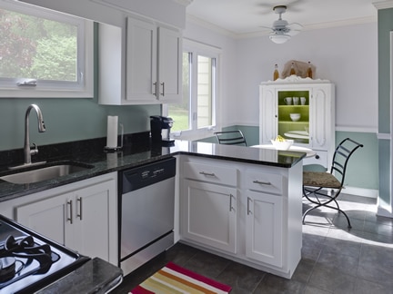 Benjamin Moore Colour Trends 2013 kitchen before photo 2