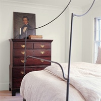 A bedroom painted hanover white (DC-37)
