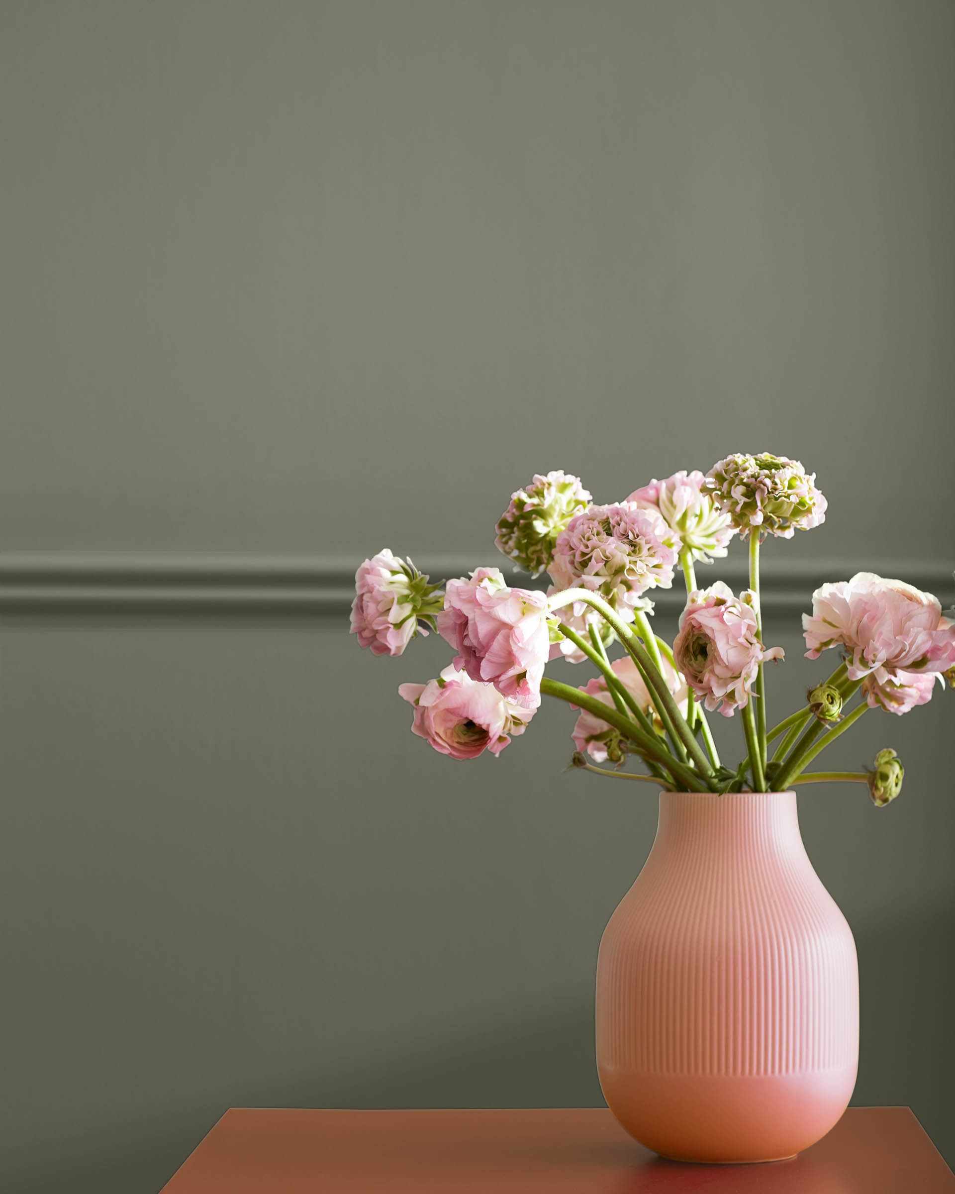 Painted wall with Antique Pewter 1560