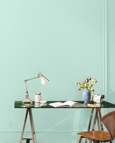 Painted wall with Robin's Nest 618