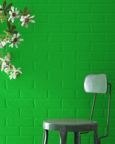Painted wall with Neon Green 2032-10