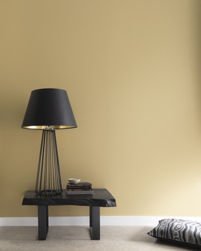 Painted wall with Golden Divan CSP-1005