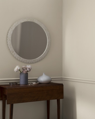 Painted walls with Smokey Taupe 983
