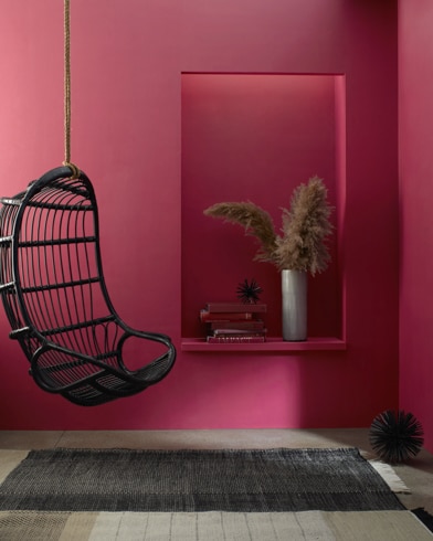 Painted wall with Fascinator Rose 2085-30