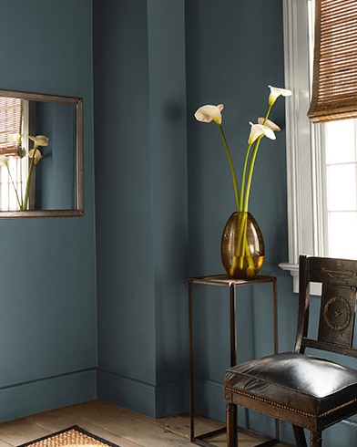 Painted wall with Narragansett Green HC-157